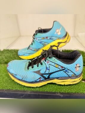 MIZUNO Wave "Inspire 10" Running Shoes Womens Size 8.5